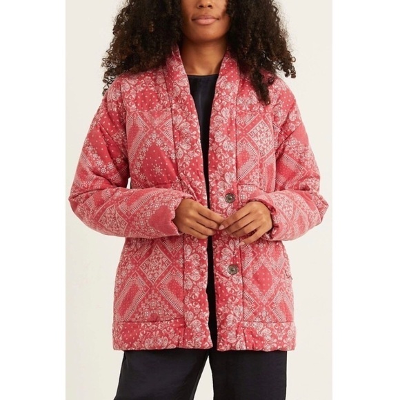 OVERLOVER Kerry Quilted Jacket in Faded Red Bandana - Picture 14 of 14